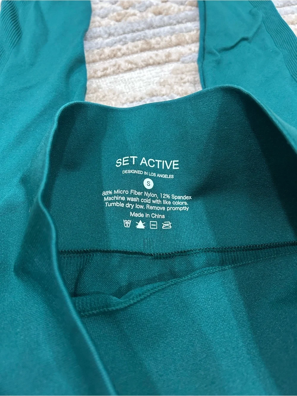 N/A dark green